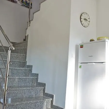 Apartments Maris Vinisce Exterior photo