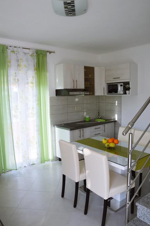 Apartment Maris Vinisce
