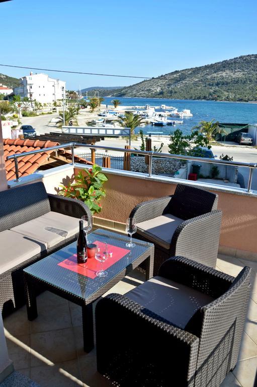 Maris Apartma Vinisce