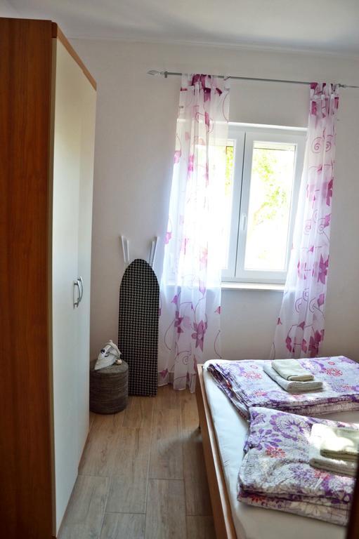 Apartment Maris *