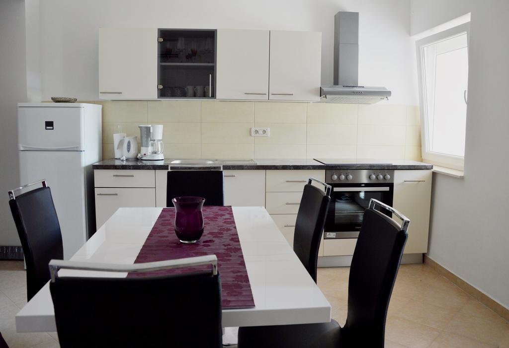 Maris Apartment Vinisce